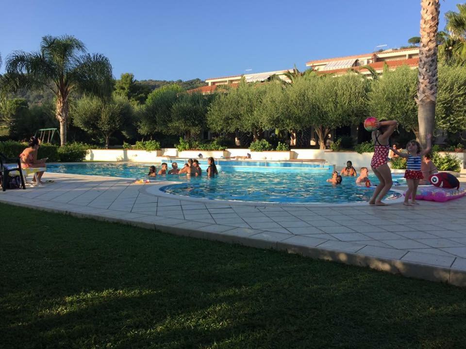 Delta Club *